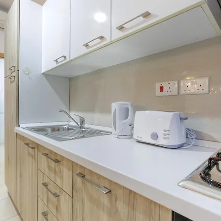 Modern 1br With Private Balcony In St Julians By 360 Estates Appartement