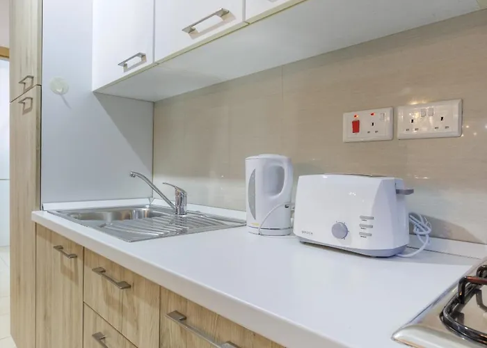 Modern 1br With Private Balcony In St Julians By 360 Estates 아파트